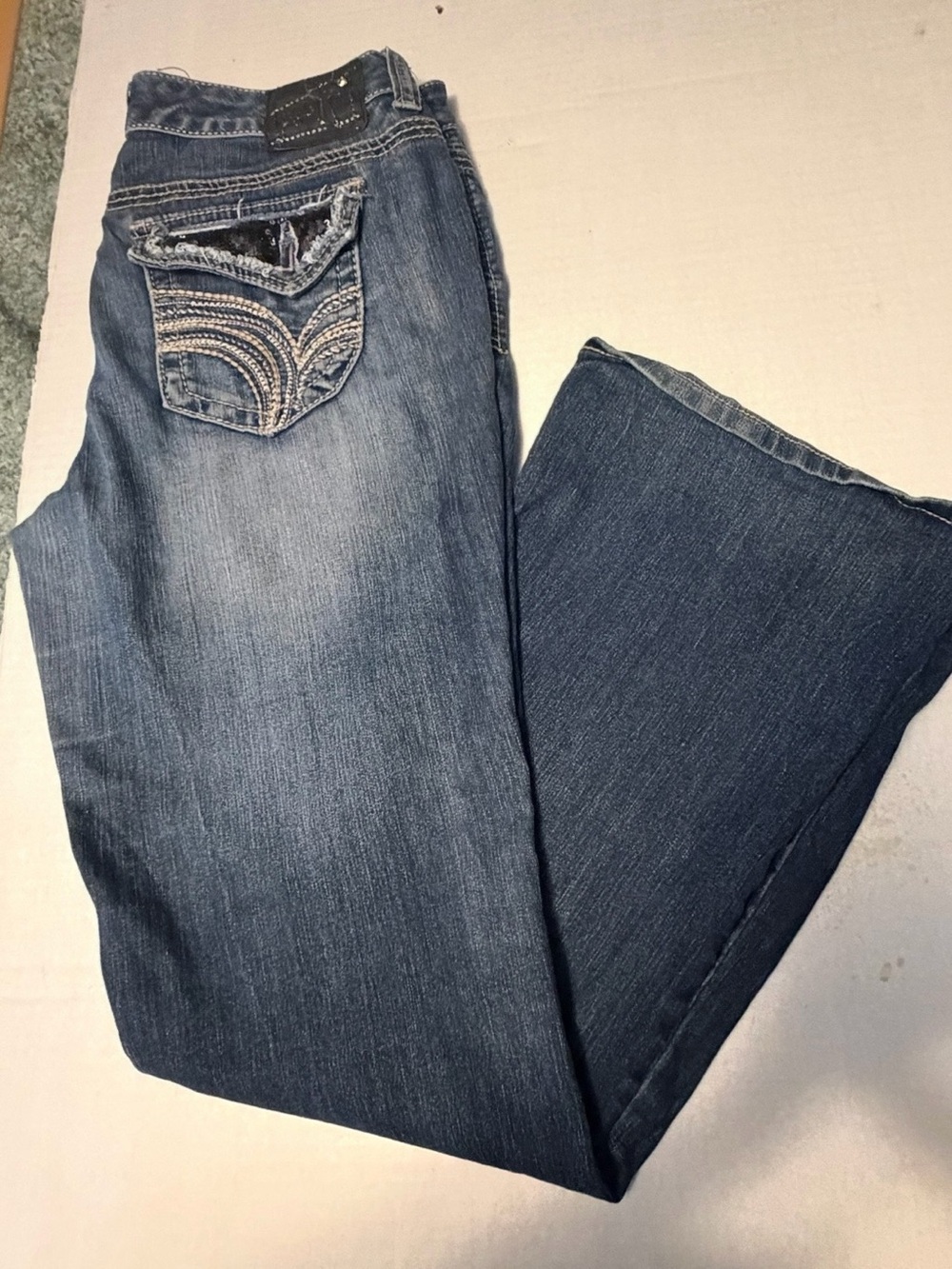Ariya Jeans with Embroidered Back Pockets
